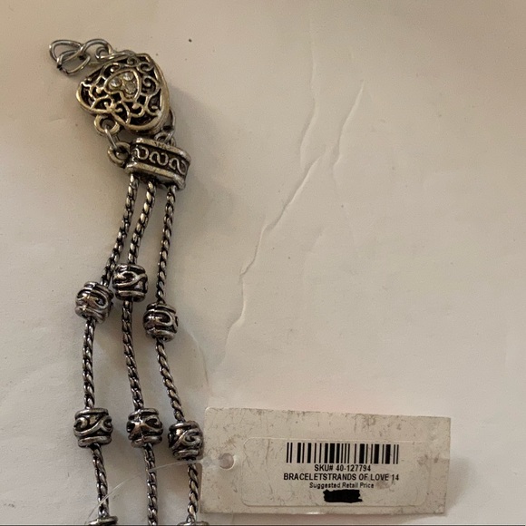 *NWT* Silver 3 rope design bracelet with beautiful silver heart - Picture 4 of 4